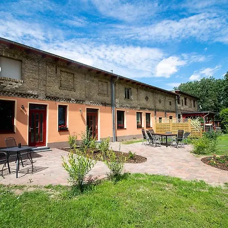 Apartment Ferienwohnung Fur Zwei Mit Terrasse Und Garten In Wandlitz